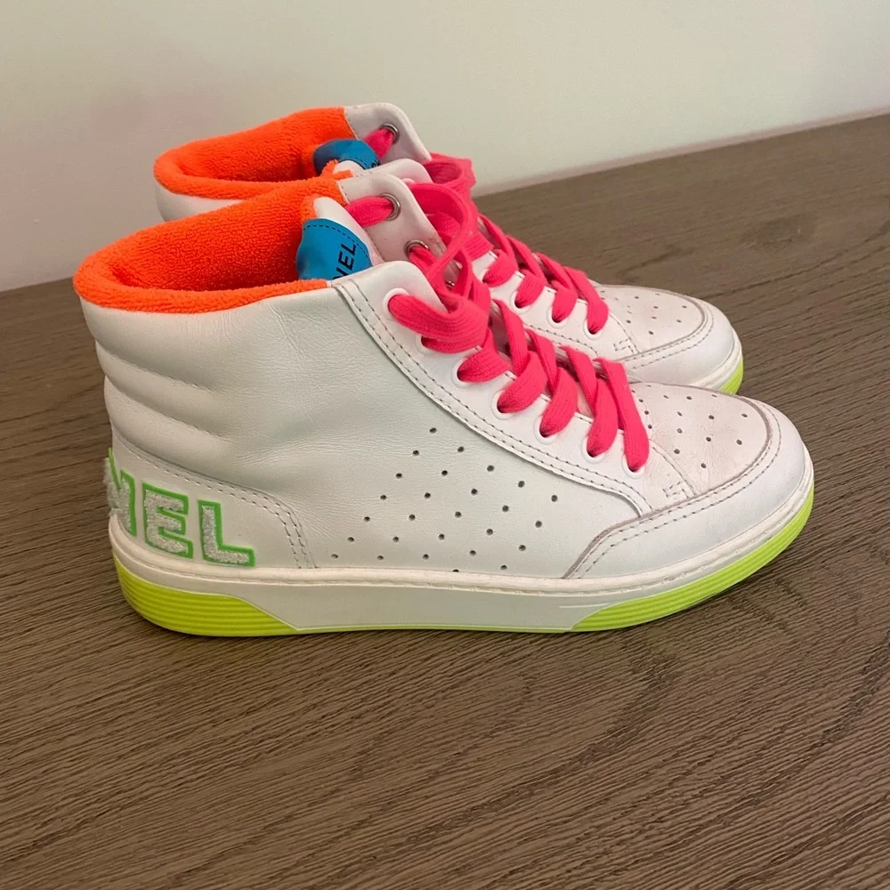 CHANEL 𝘕𝘌𝘖𝘕 High Tops Size 37 - Picture 2 of 4